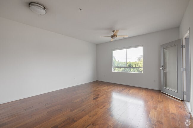 MV Lofts, undefined, 12449 Louise Ave, Los Angeles, CA 90066, Photo:4