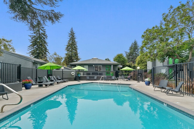 Hidden Creek Apartments, undefined, 200 Button St, Santa Cruz, CA 95060, Photo:4