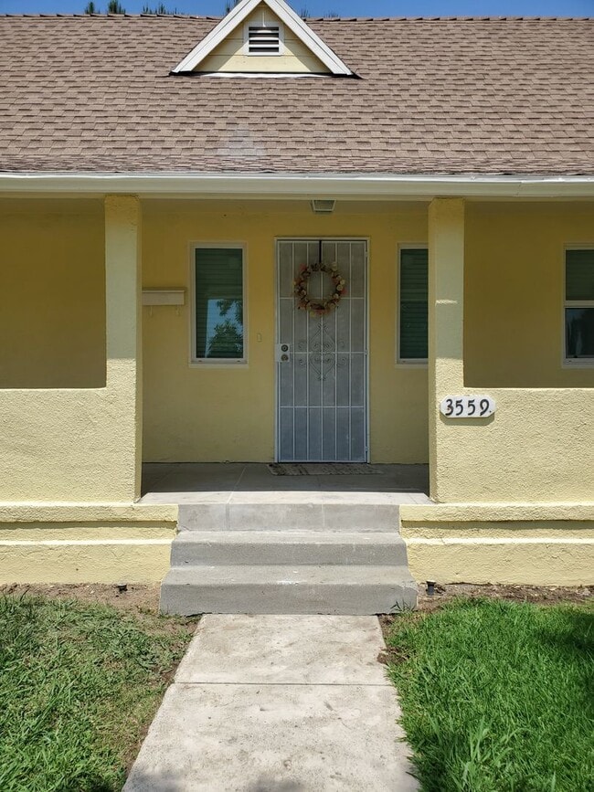 3559 Cedar St, undefined, 3559 Cedar St, Riverside, CA 92501, Photo:2