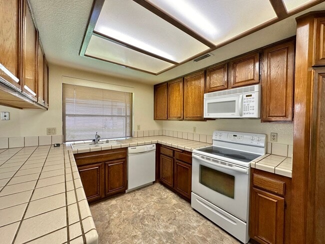5637 Adobe Falls Rd, undefined, 5637 Adobe Falls Rd, San Diego, CA 92120, Photo:2