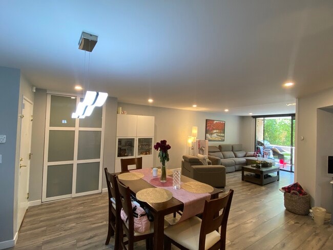 16866 Kingsbury St, csun, 16866 Kingsbury St, Granada Hills, CA 91344, Photo:1