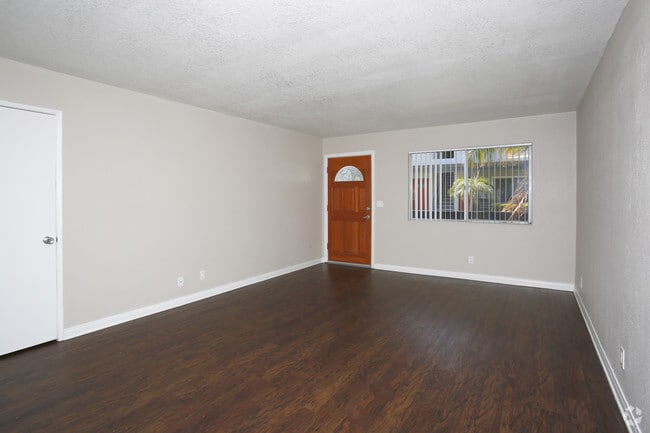 The Met Apartments, undefined, 2770 Atlanta Ave, Riverside, CA 92507, Photo:4