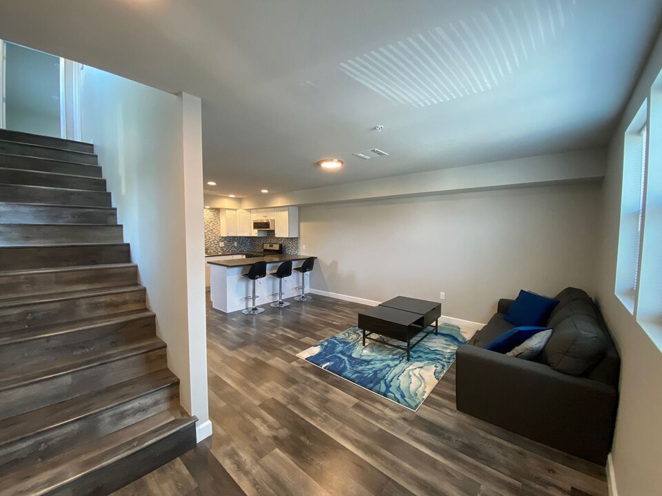 The Cascades, usc, 1136 W 36th St, Los Angeles, CA 90007, Photo:2