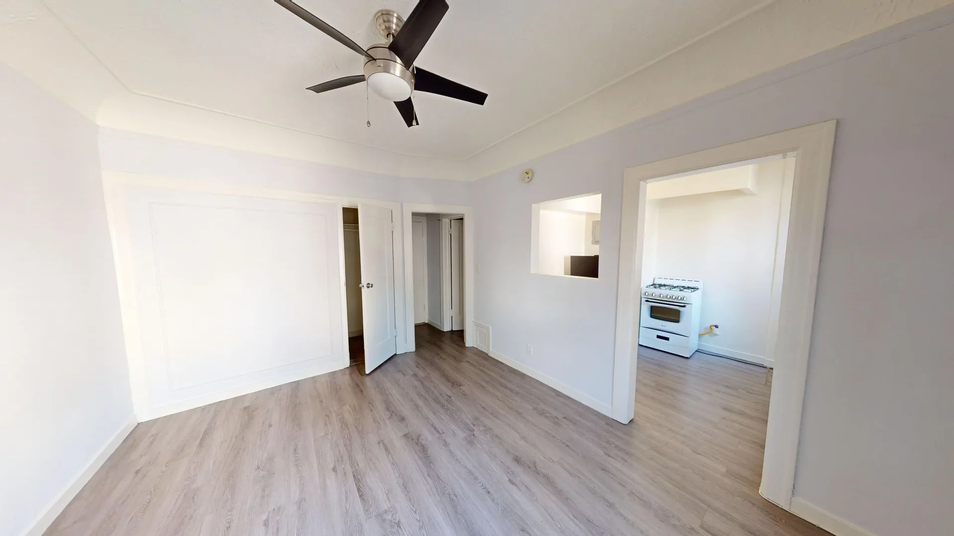 The Kansas, undefined, 4215 S Kansas Ave, Los Angeles, CA 90037, Photo:4