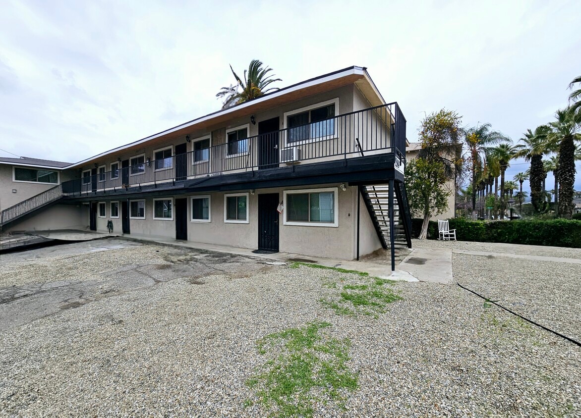 Bahama Palms, undefined, 3643 Brockton Ave, Riverside, CA 92501, Photo:0