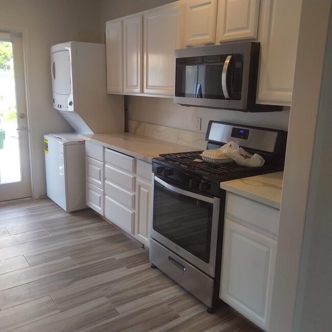 1748 Wellesley Ave, undefined, 1748 Wellesley Ave, Los Angeles, CA 90025, Photo:3