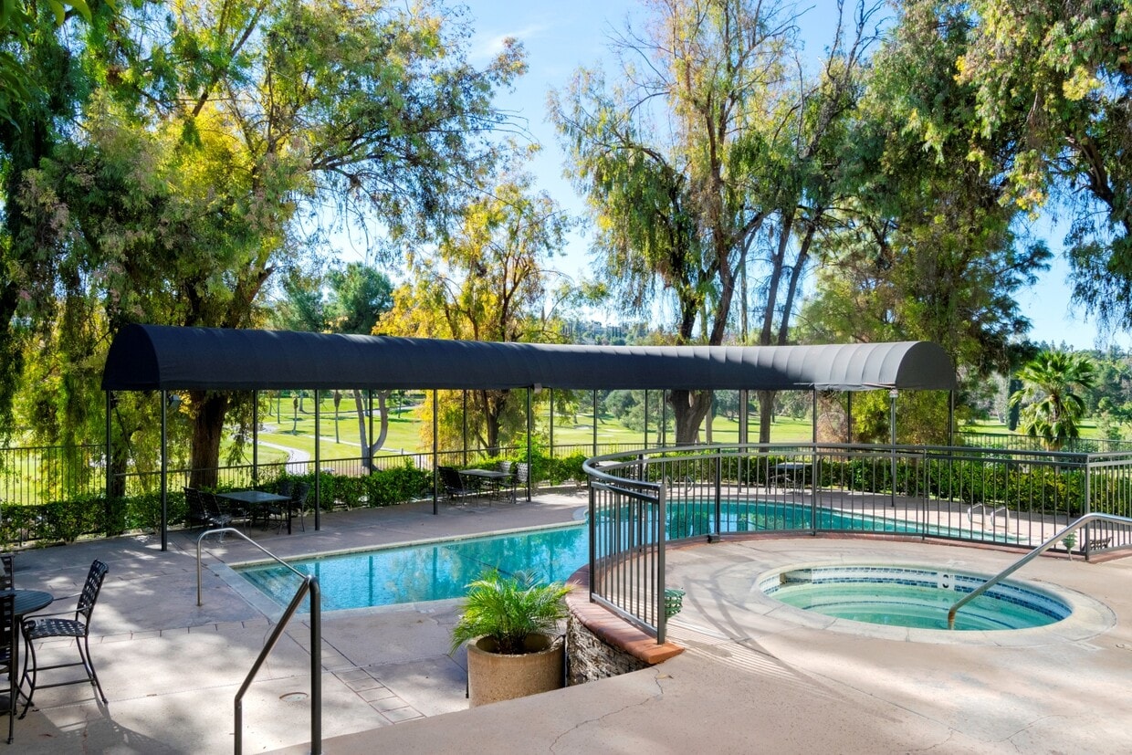 Crown Point, undefined, 920 Via Cartago, Riverside, CA 92507, Photo:0