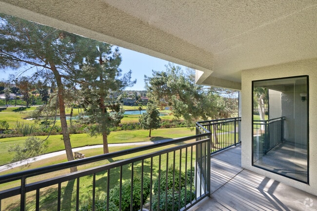 Crown Point, undefined, 920 Via Cartago, Riverside, CA 92507, Photo:1