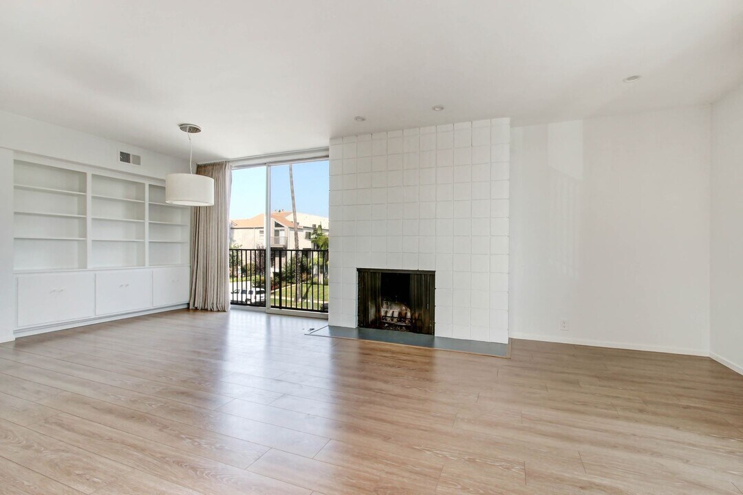 960 21st St Unit F, smc, 960 21st St, Santa Monica, CA 90403, USA, Photo:6