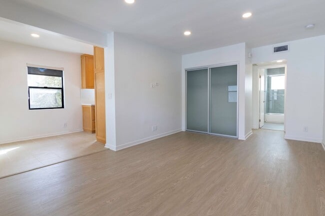 11665 Mayfield Ave, Los Angeles, CA 90049, undefined, 11665 Mayfield Ave, Los Angeles, CA 90049, Photo:1