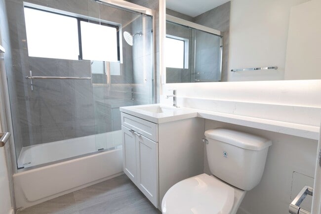 11665 Mayfield Ave, Los Angeles, CA 90049, undefined, 11665 Mayfield Ave, Los Angeles, CA 90049, Photo:3