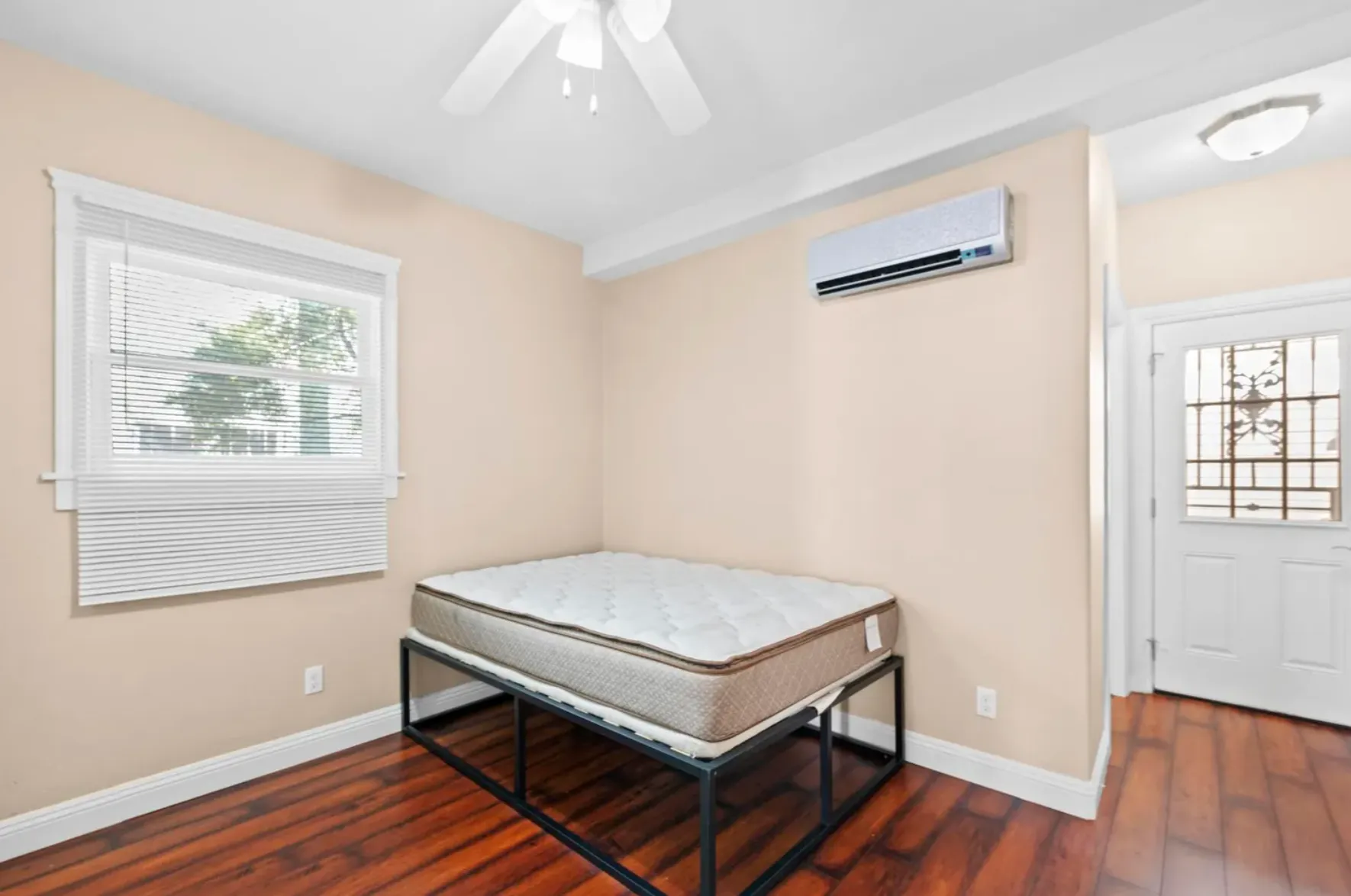 2660-2662 Orchard Ave., undefined, 2662 Orchard Ave., Los Angeles, CA 90007, USA, Photo:8