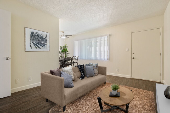 Sepulveda Court, undefined, 2840 S Sepulveda Blvd, Los Angeles, CA 90064, Photo:3