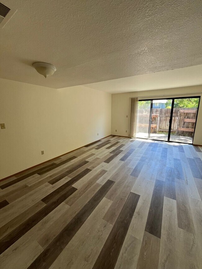870 Adams St, undefined, 870 Adams St Unit 870 Adams Street, C, Davis, CA 95616, Photo:2