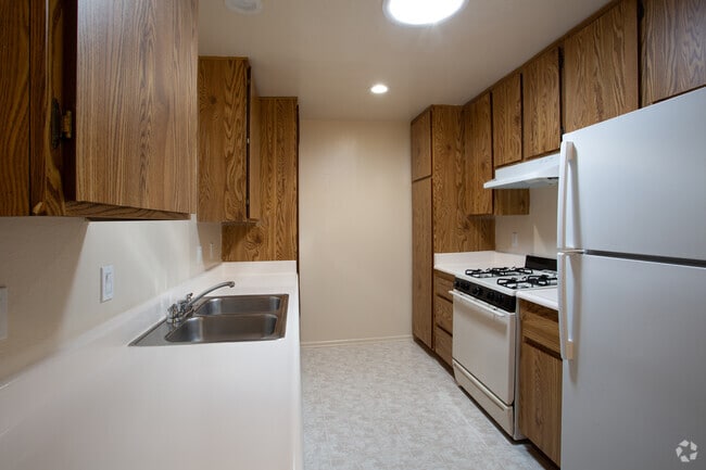 601 Santa Fe Ave, Placentia, CA 92870, csuf, 601 Santa Fe Ave, Placentia, CA 92870, Photo:3