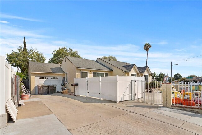 520 Magnolia Ave, csuf, 520 Magnolia Ave, Brea, CA 92821, United States, Photo:2