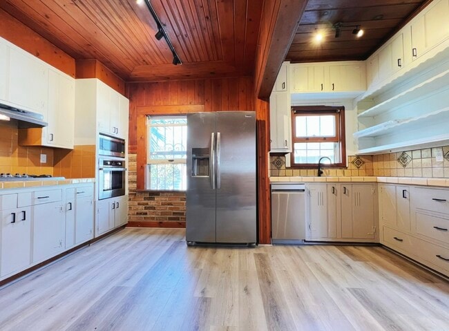 2154 Ashby Ave, undefined, 2154 Ashby Ave, Berkeley, CA 94705, Photo:2
