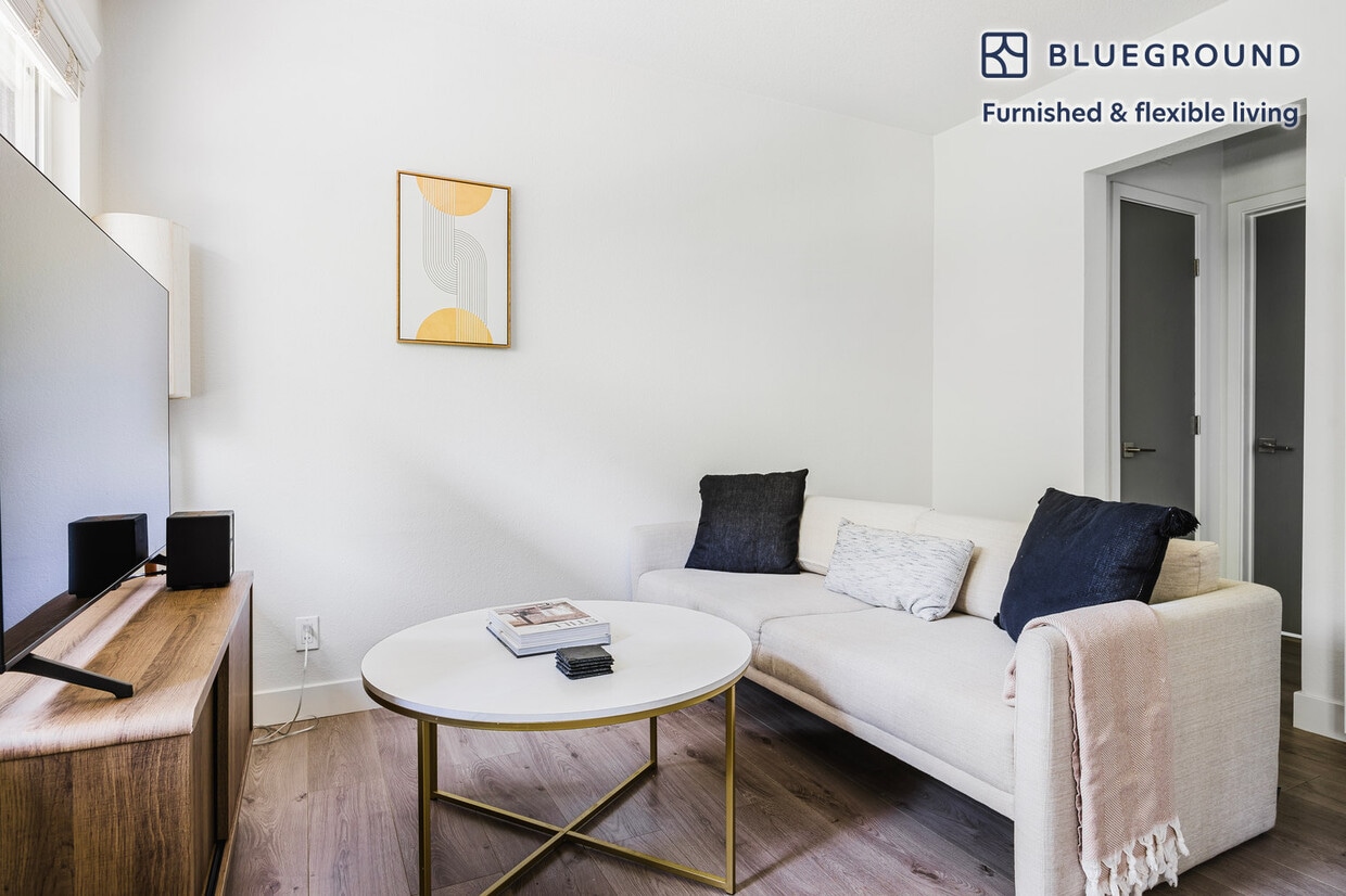 4136 Grand View Blvd, undefined, 4136 Grand View Blvd, Los Angeles, CA 90066, Photo:0
