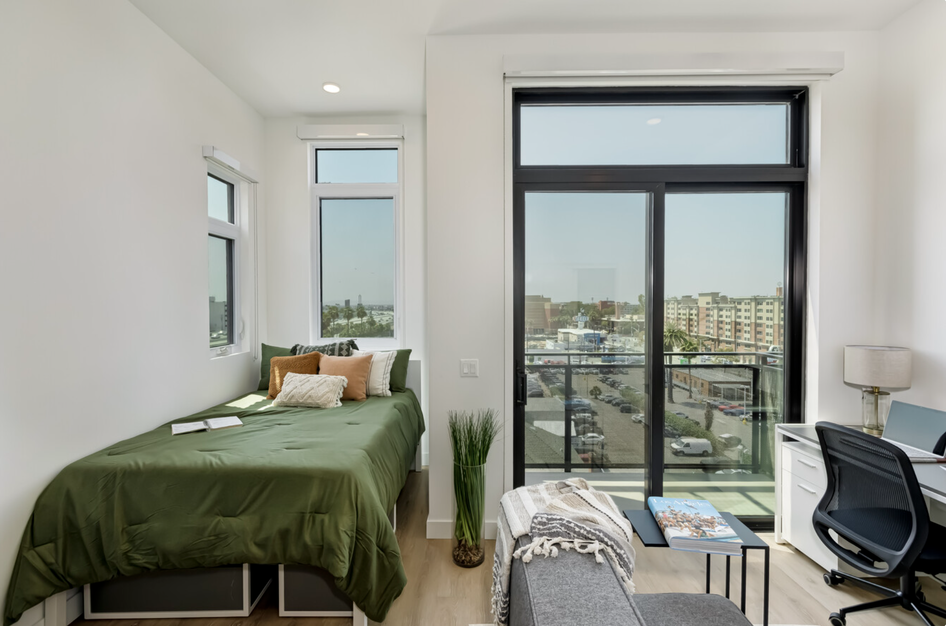 The 505, usc, 505 W 31st St, Los Angeles, CA 90007, USA, Photo:4