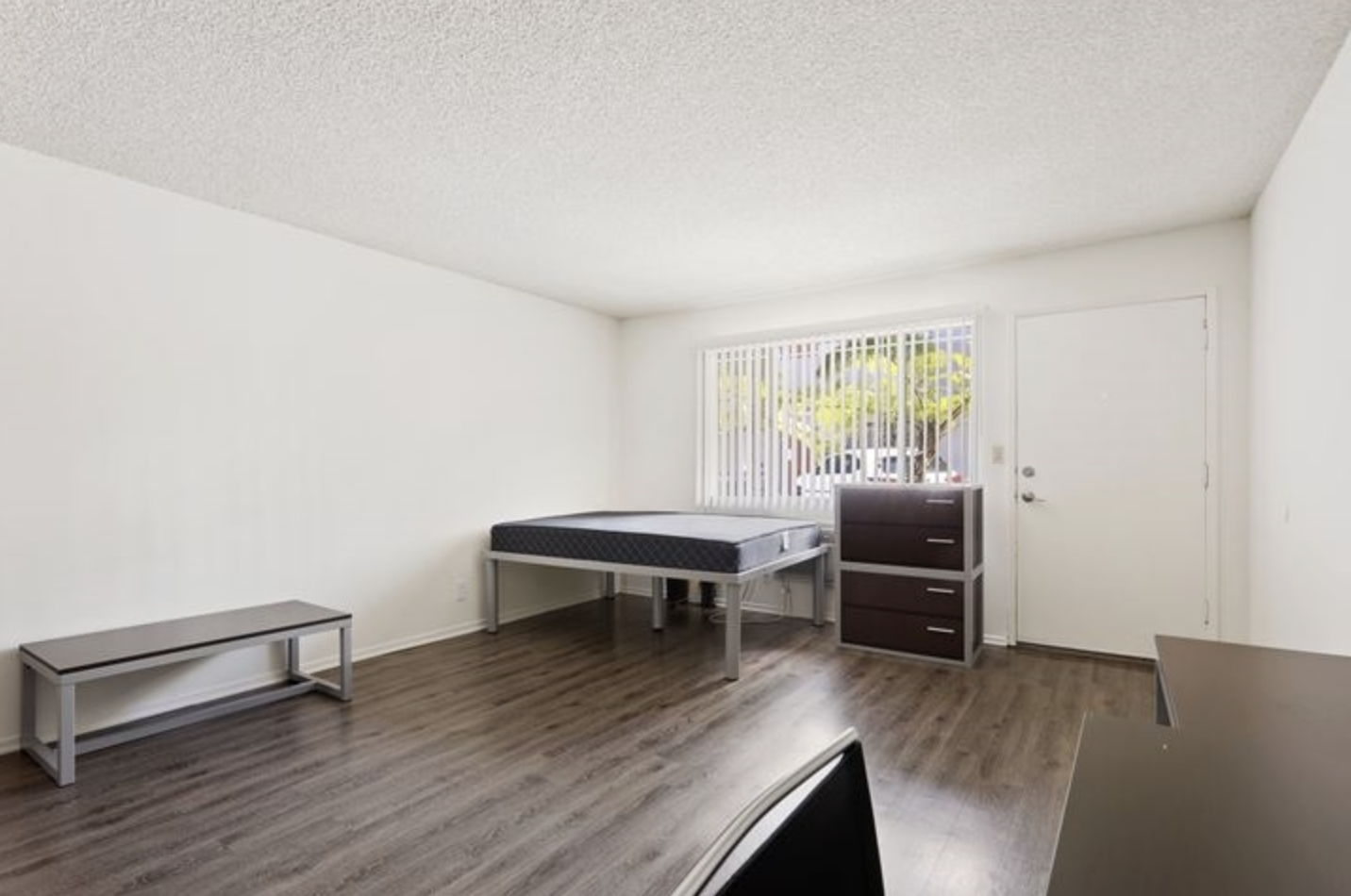 1125-1137 W 36th Pl, usc, 1125 W 36th Pl, Los Angeles, CA 90007, USA, Photo:3