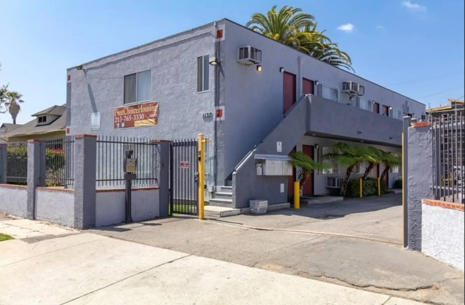 1125-1137 W 36th Pl - Student Housing near USC