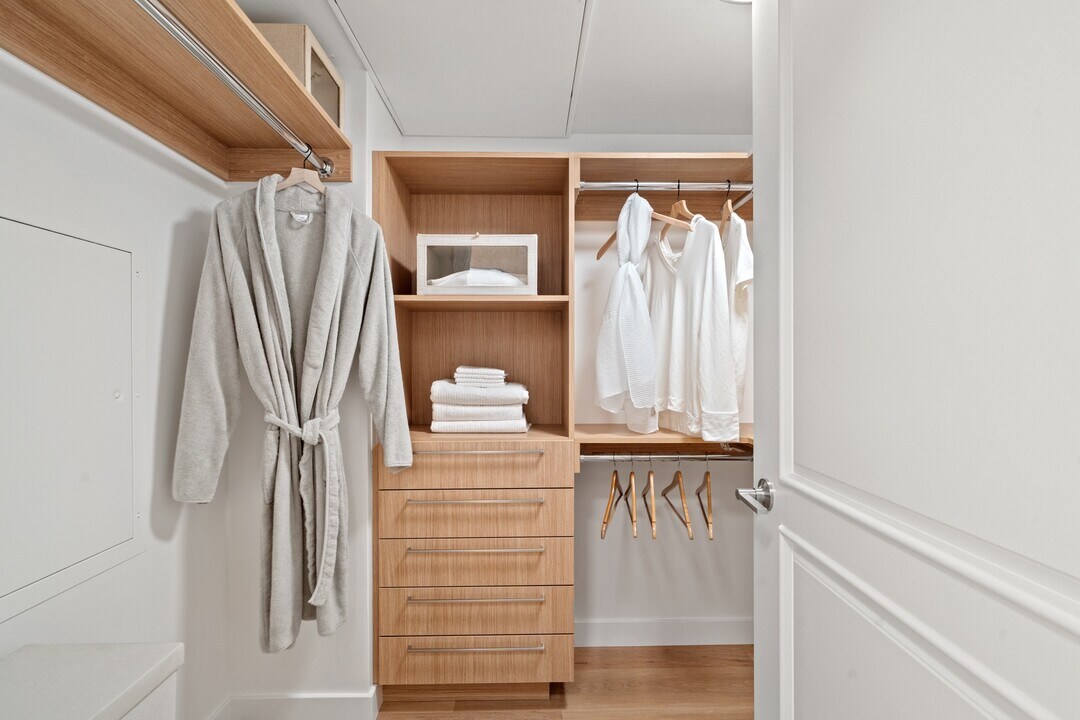 1221 Ocean Avenue, smc, 1221 Ocean Ave, Santa Monica, CA 90401, USA, Photo:8