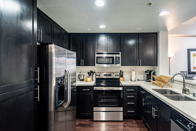 LA Luxury Furnished Housing, ucla, The Legacy At Westwood, 10833 Wilshire Blvd, Los Angeles, CA 90024, USA, Photo:3