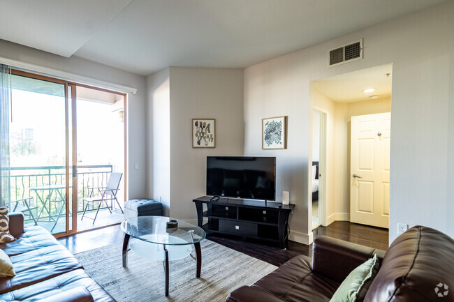 LA Luxury Furnished Housing, ucla, The Legacy At Westwood, 10833 Wilshire Blvd, Los Angeles, CA 90024, USA, Photo:4
