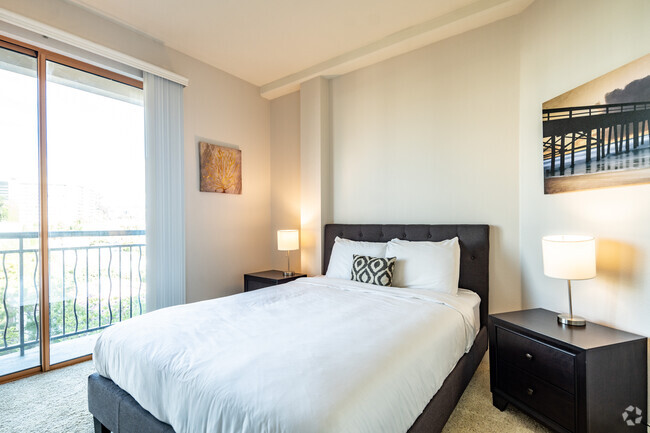 LA Luxury Furnished Housing, ucla, The Legacy At Westwood, 10833 Wilshire Blvd, Los Angeles, CA 90024, USA, Photo:8