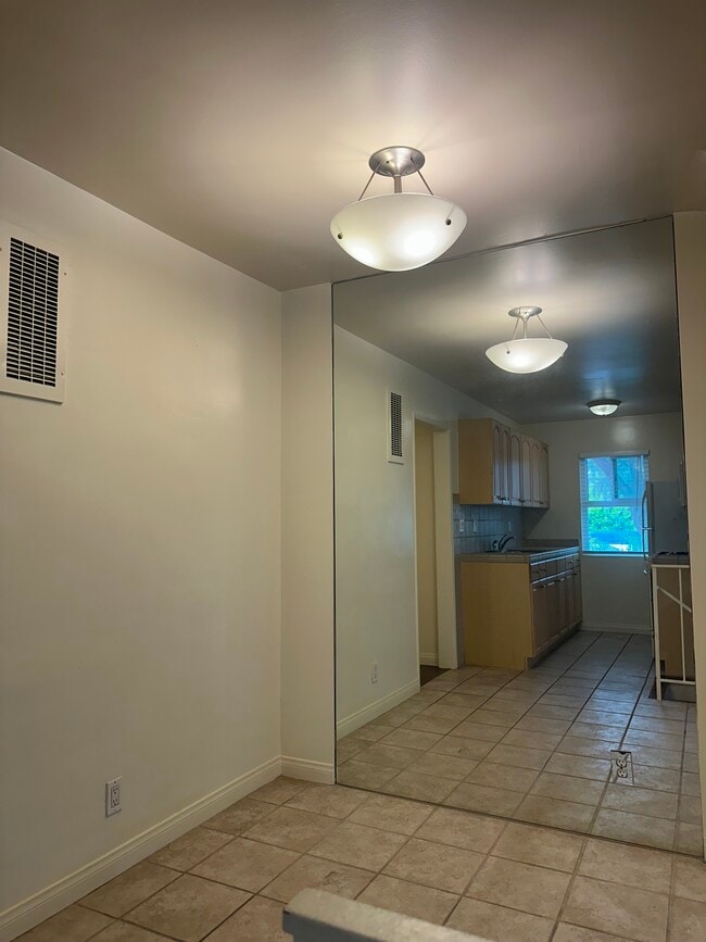 1034 9th St, undefined, 1034 9th St, Santa Monica, CA 90403, Photo:3