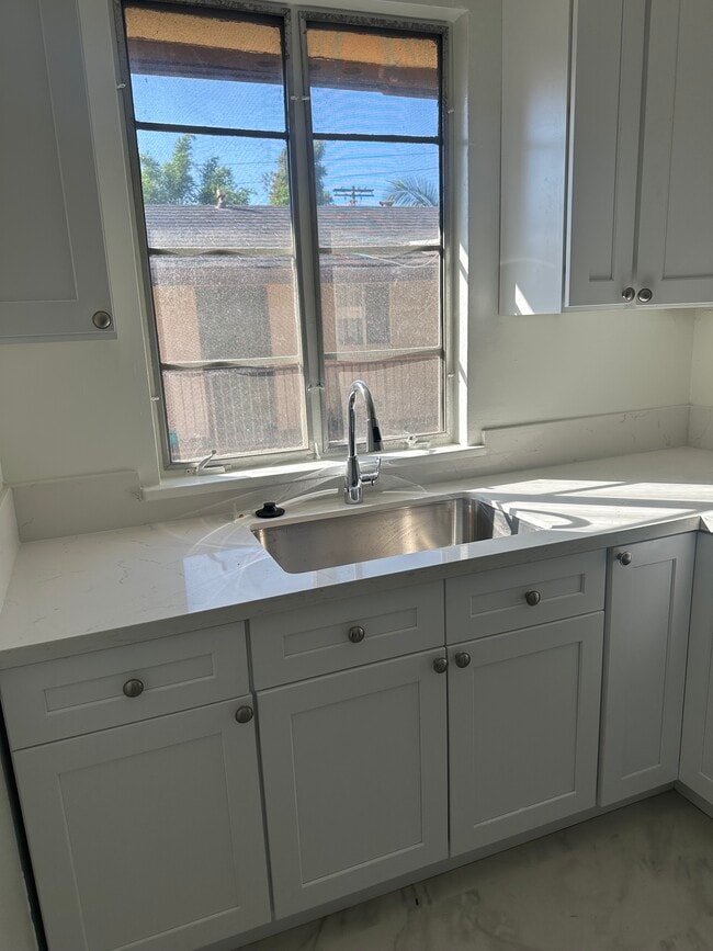 11855 Washington Pl Unit C, undefined, 11855 Washington Pl, Los Angeles, CA 90066, Photo:2