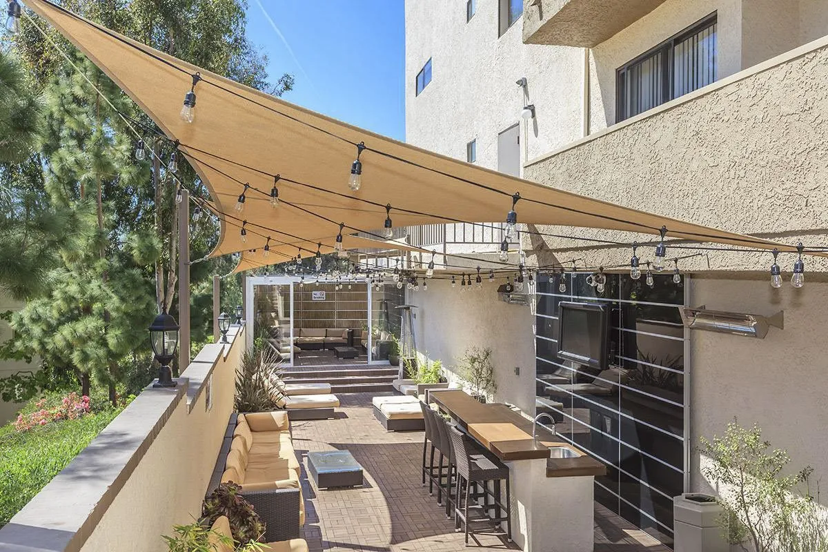 Strathmore Regency, undefined, 11050 Strathmore Dr, Los Angeles, CA 90024, USA, Photo:3