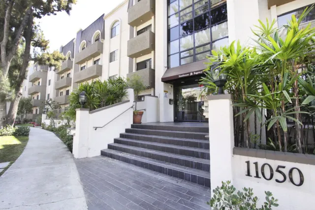 Strathmore Regency exterior