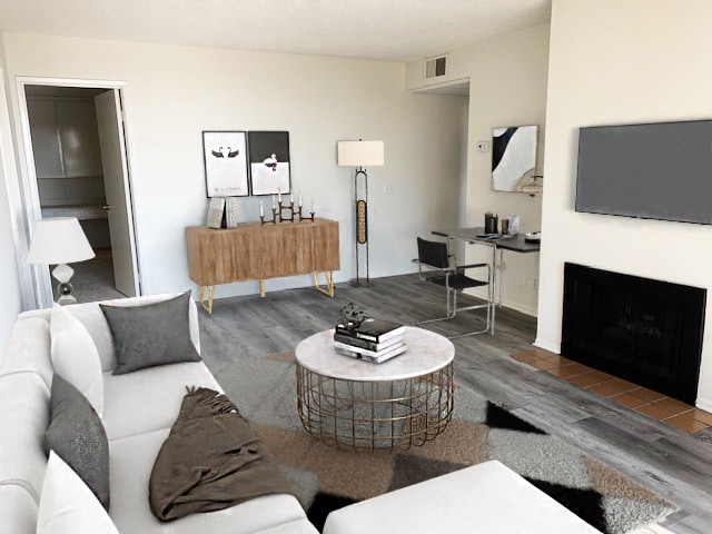 Kiowa Apartments, undefined, 11717 Kiowa Ave, Los Angeles, CA 90049, Photo:0