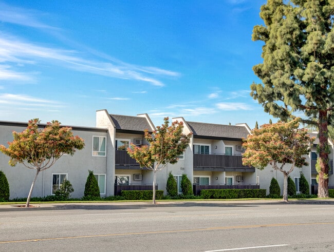 3020 Yorba Linda Blvd, csuf, 3020 Yorba Linda Blvd, Fullerton, CA 92831, Photo:1