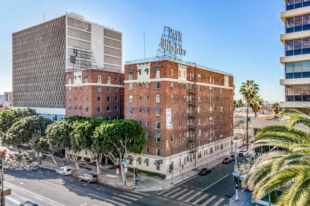 Park Wilshire exterior