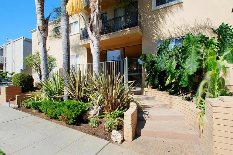Lido Apartments - 1640 Barry, undefined, 1640 Barry Ave, Los Angeles, CA 90025, USA, Photo:1