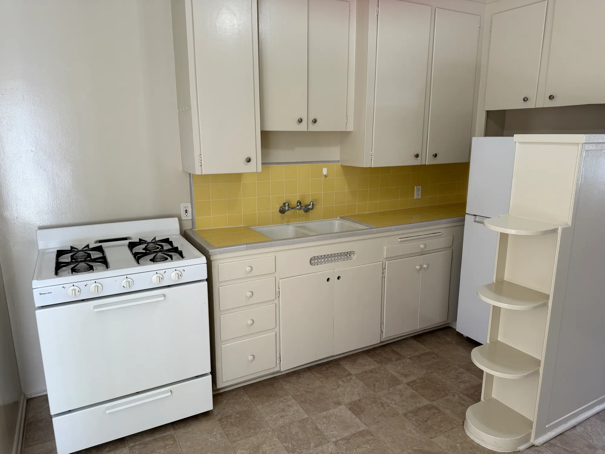 Westwood Apartments, undefined, 801 Levering Ave, Los Angeles, CA 90024, USA, Photo:11