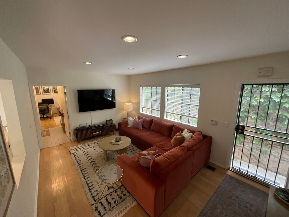 424 Ocean Park Blvd Unit 1, smc, 424 Ocean Park Blvd, Santa Monica, CA 90405, USA, Photo:11