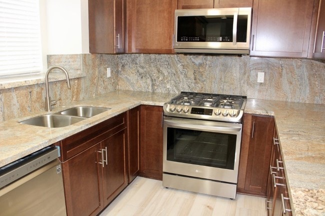 2102 Neilson Way, undefined, 2102 Neilson Way, Santa Monica, CA 90405, Photo:4