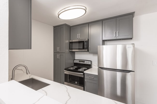 1834 Bentley, undefined, 1834 S Bentley Ave, Los Angeles, CA 90025, Photo:1