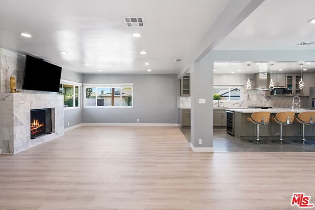 8901 Rubio Ave, csun, 8901 Rubio Ave, Los Angeles, CA 91343, Photo:2