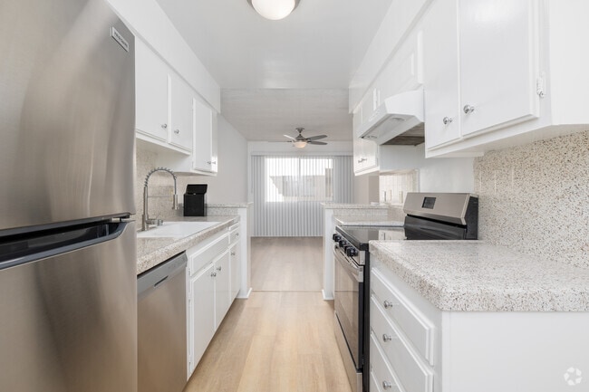 11810 Mayfield Ave, undefined, 11810 Mayfield Ave, Los Angeles, CA 90049, Photo:1