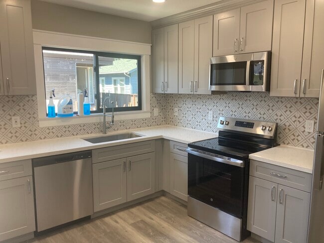 417 Barson St, undefined, 417 Barson St, Santa Cruz, CA 95060, Photo:3