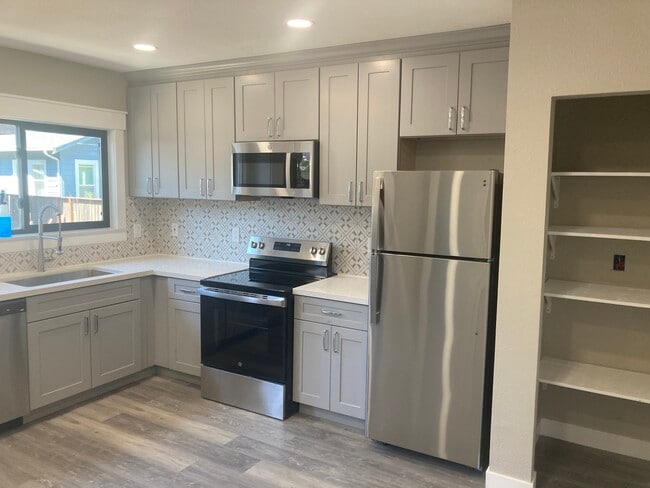 417 Barson St, undefined, 417 Barson St, Santa Cruz, CA 95060, Photo:4