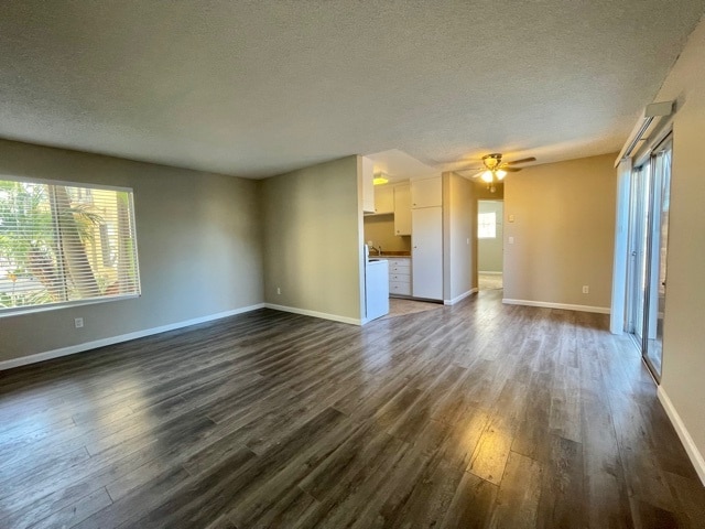 Vista Capri East Apts, undefined, 4666 63rd St, San Diego, CA 92115, Photo:1