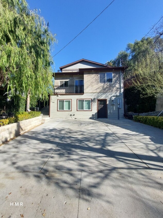 749 1/2 E Ave 43, undefined, 749 1/2 E Ave 43, Los Angeles, CA 90031, Photo:0