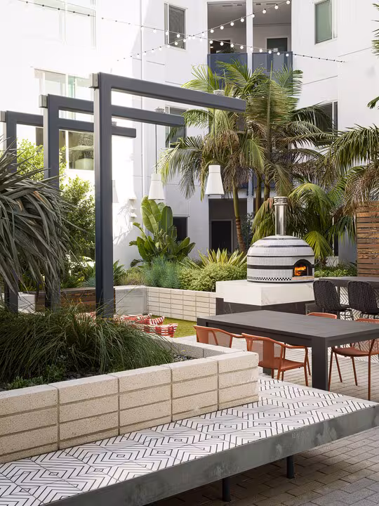 Jasper, usc, 2528 S Grand Ave, Los Angeles, CA 90007, USA, Photo:10