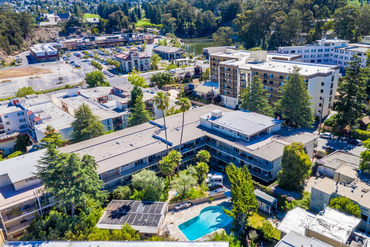 Quarryridge Apartments, undefined, 4421 Gilbert St, Oakland, CA 94611, Photo:0