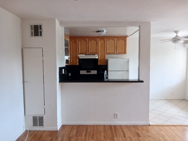 1025 Idaho Ave, undefined, 1025 Idaho Ave, Santa Monica, CA 90403, Photo:2